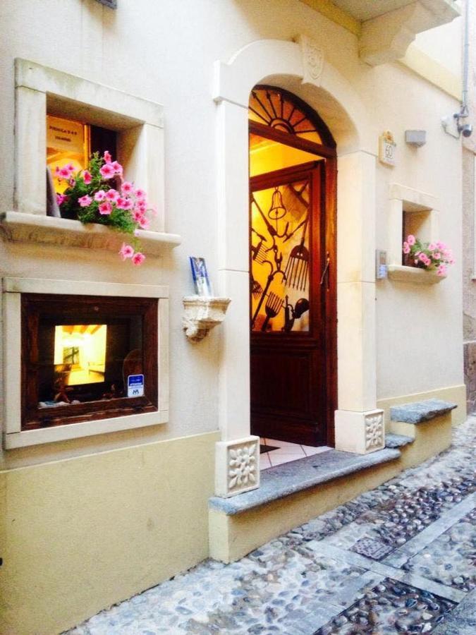 Couette-café Romeo E Giulietta Scilla