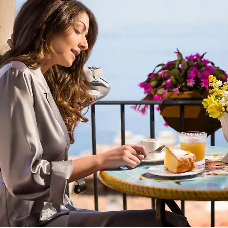 Romeo E Giulietta Scilla Acomodação com café da manhã Exterior foto